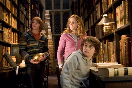 Harry Potter and the Goblet of Fire-18-450-Daniel Radcliffe and Rupert Grint and Emma Watson